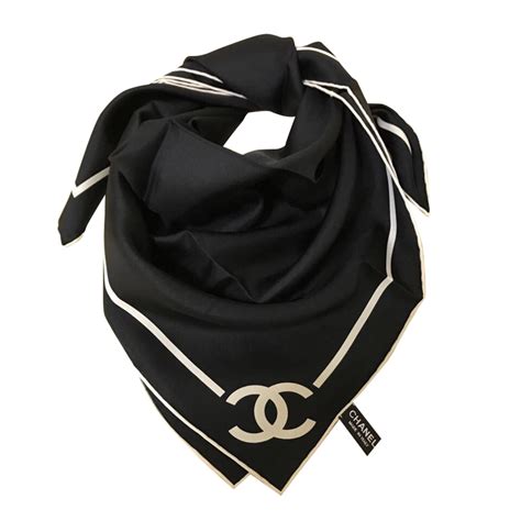 Foulard Chanel pour Femme 